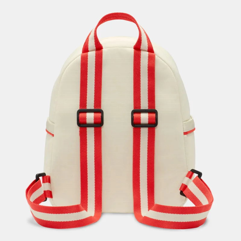 نايكي حقيبة ظهر رياضية نسائية فيوتشر